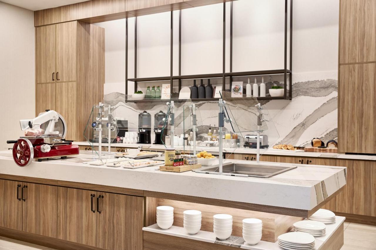 Ac Hotel By Marriott Atlanta Perimeter Данвуди Экстерьер фото